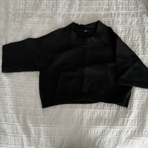 Fabletics Crop - Picture 2 of 3